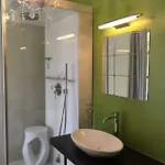Luxe Chatododo *